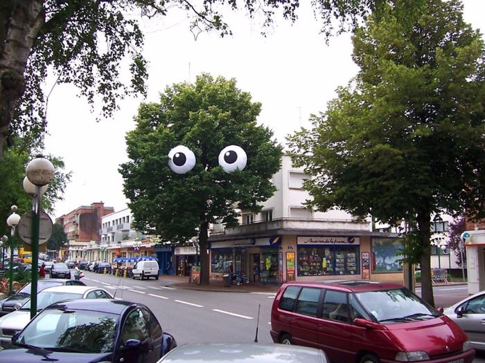 50 Amazing Street Art Installations That Cleverly Interact With Nature