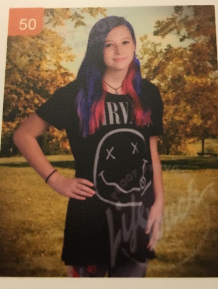 Holographic Hair Is Here And It’s The Hottest Hair Trend Of 2017 Holographic Hair Is Here And It’s The Hottest Hair Trend Of 2017