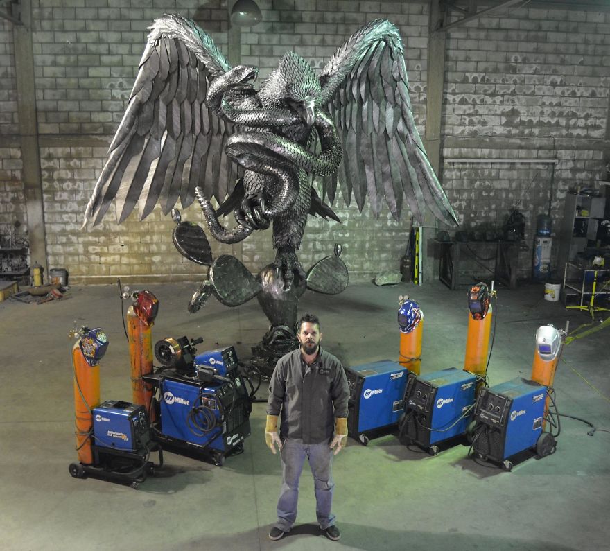 I&#8217;ve Created A Monumental Eagle Sculpture From Metal