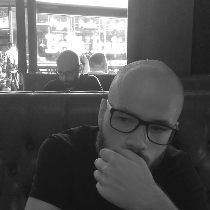 59 Real Life Glitches Caught On Camera 59 Real Life Glitches Caught On Camera