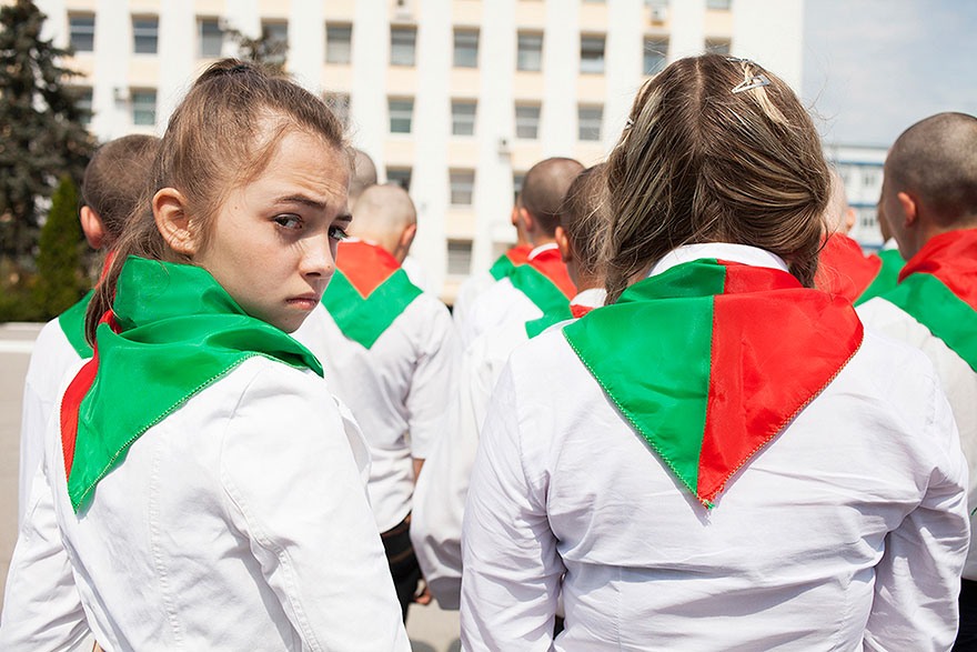 Photographer Captures Life In A Country That Doesn’t Exist Photographer Captures Life In A Country That Doesn’t Exist