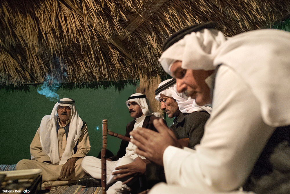 I Shot GIF Portraits Of Bedouins From Sinai