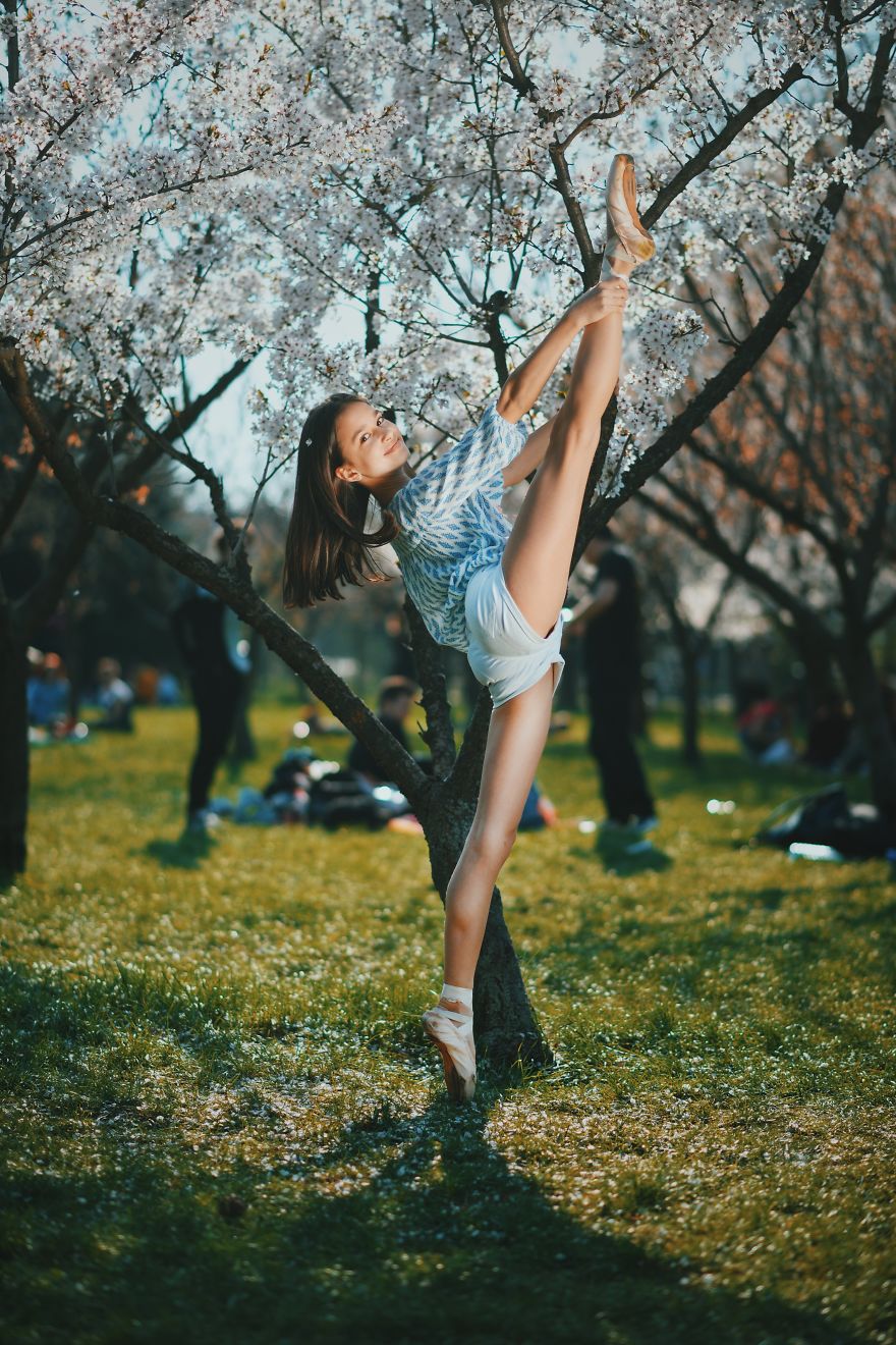 I Captured Stunning Portraits Of A Little Ballerina On A Beautiful Spring Day I Captured Stunning Portraits Of A Little Ballerina On A Beautiful Spring Day