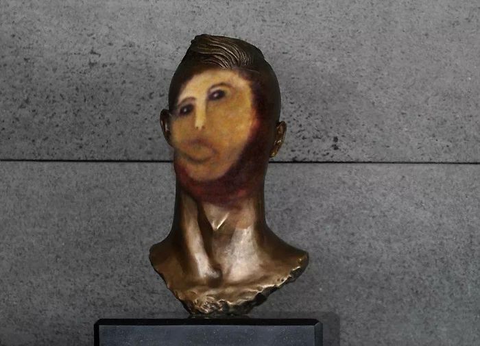 112 Of The Funniest Reactions To Cristiano Ronaldo’s New Statue (Add Yours) 112 Of The Funniest Reactions To Cristiano Ronaldo’s New Statue (Add Yours)