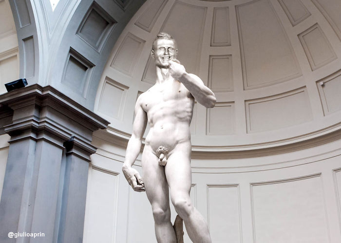 112 Of The Funniest Reactions To Cristiano Ronaldo’s New Statue (Add Yours) 112 Of The Funniest Reactions To Cristiano Ronaldo’s New Statue (Add Yours)