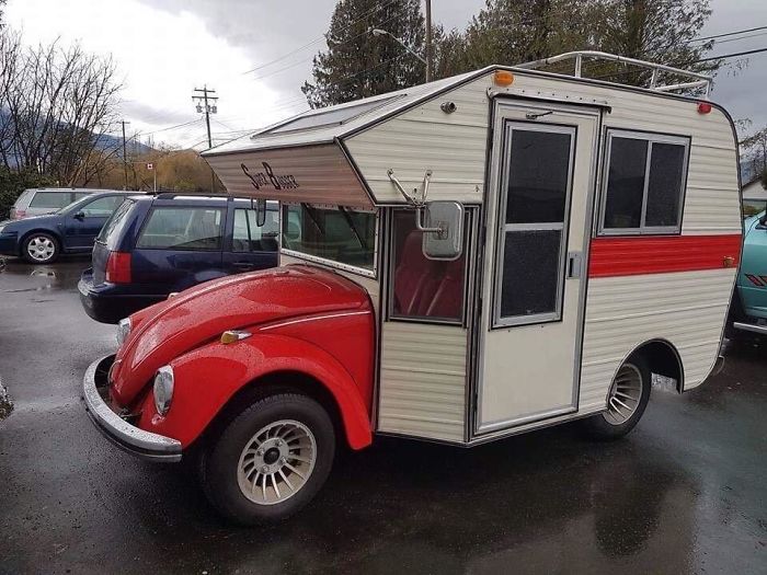 Rare 1970s Volkswagen Beetles Converted Into Mobile Homes, A.K.A. “Bug Campers” Rare 1970s Volkswagen Beetles Converted Into Mobile Homes, A.K.A. “Bug Campers”