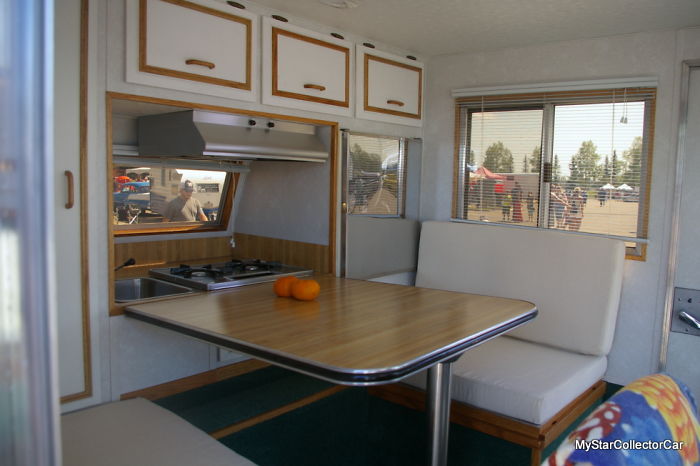 Rare 1970s Volkswagen Beetles Converted Into Mobile Homes, A.K.A. “Bug Campers” Rare 1970s Volkswagen Beetles Converted Into Mobile Homes, A.K.A. “Bug Campers”