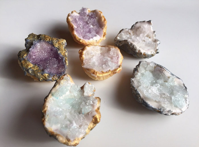 68 Geode Sweets That Are Too Pretty To Eat 68 Geode Sweets That Are Too Pretty To Eat