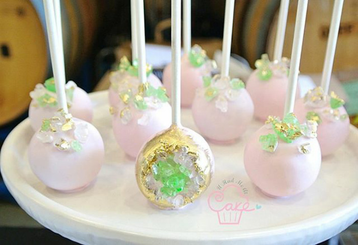 68 Geode Sweets That Are Too Pretty To Eat 68 Geode Sweets That Are Too Pretty To Eat