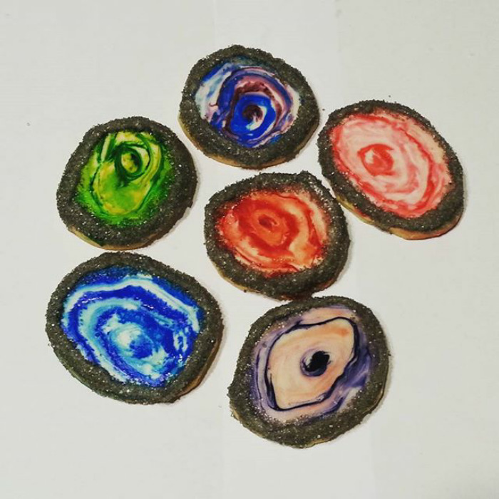 68 Geode Sweets That Are Too Pretty To Eat 68 Geode Sweets That Are Too Pretty To Eat