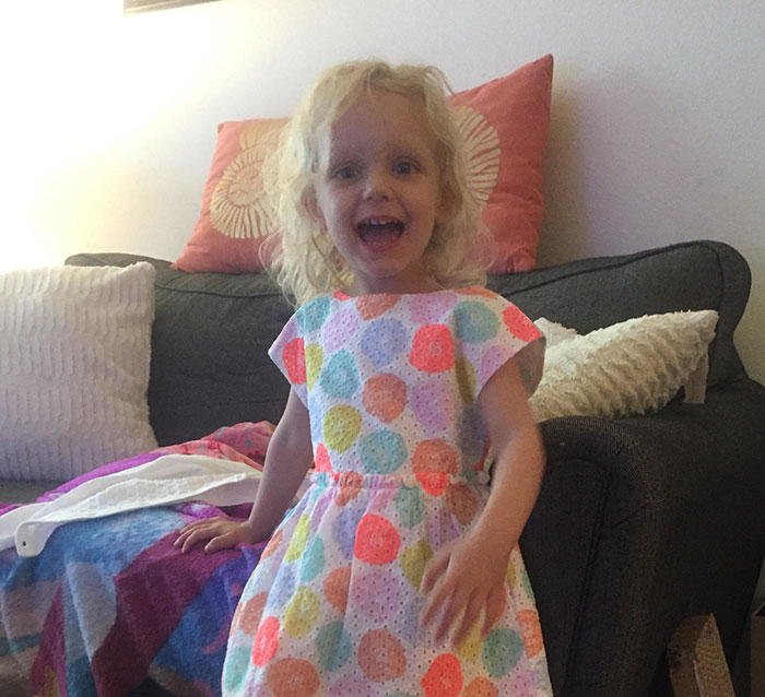 Teen Babysitter Surprises A 3-Year-Old By Dressing Up As A Mermaid And Her Reaction Is Just Too Cute