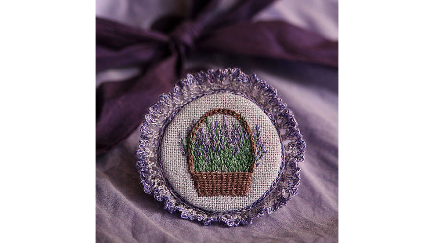 Light Of Sweet Windows: Comfy Brooches By Svetlana Semenova Light Of Sweet Windows: Comfy Brooches By Svetlana Semenova