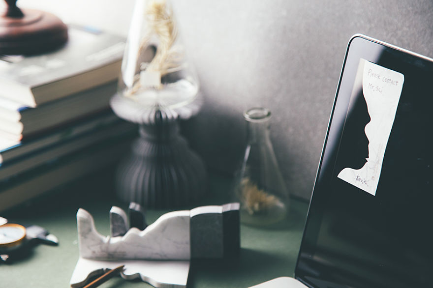 Face Or Vase? Rubin Vase Sticky Notes Show You The Figure-Ground Illusion With Human Evolution History