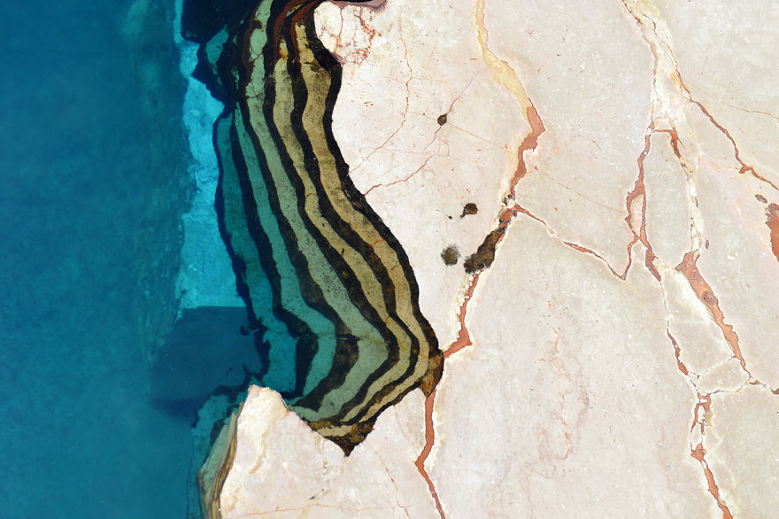 Aquatic Coffee Tables That I Make By Merging Natural Stone And Resin Aquatic Coffee Tables That I Make By Merging Natural Stone And Resin