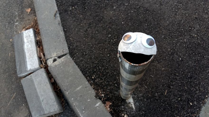 I Bring Bulgarian Streets To Life By Putting Googly Eyes On Random Objects