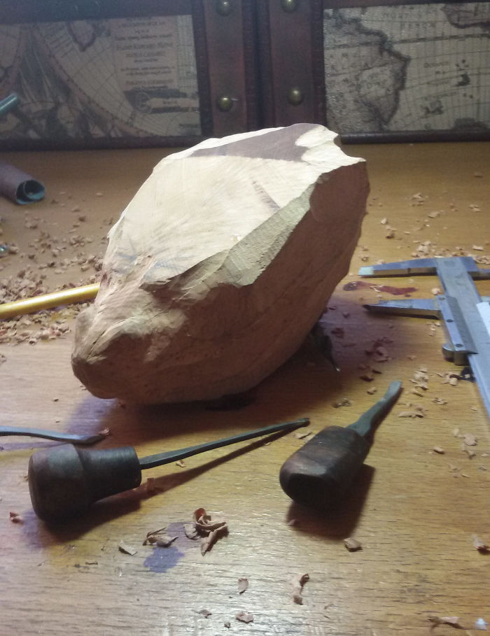 I Spend Up To 250 Hours Hand-Carving Pipes Inspired By My Favorite Movie Characters I Spend Up To 250 Hours Hand-Carving Pipes Inspired By My Favorite Movie Characters