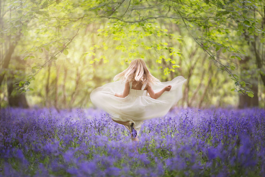 I Photograph Children Outdoors To Showcase Great Britain&#8217;s Incredible Colourful Seasons