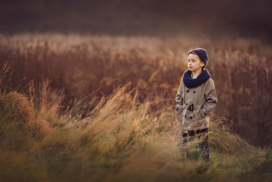 I Photograph Children Outdoors To Showcase Great Britain&#8217;s Incredible Colourful Seasons