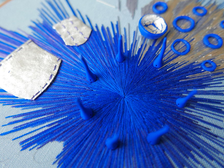 I Create Unpredictable Art With My Experimental Embroidery I Create Unpredictable Art With My Experimental Embroidery