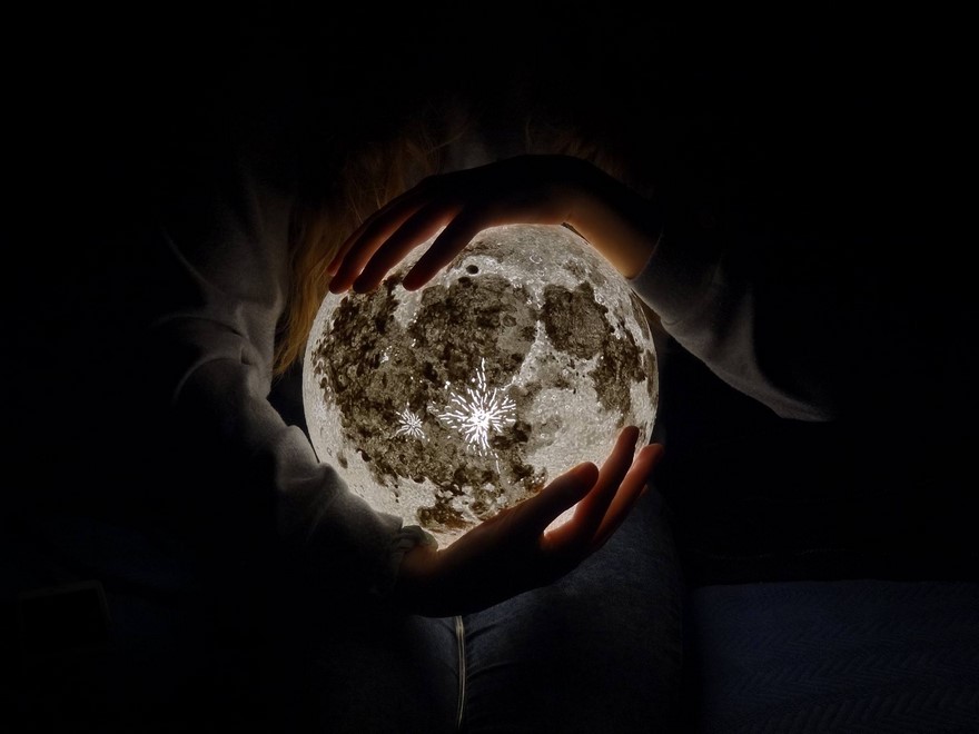 These Moon And Planet Lamps Will Make Your Room Look Out Of This World