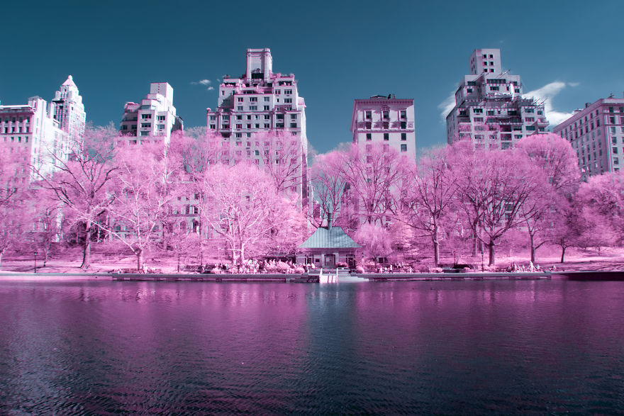 I Captured How New York Would Look Like If You Saw It In Infrared I Captured How New York Would Look Like If You Saw It In Infrared
