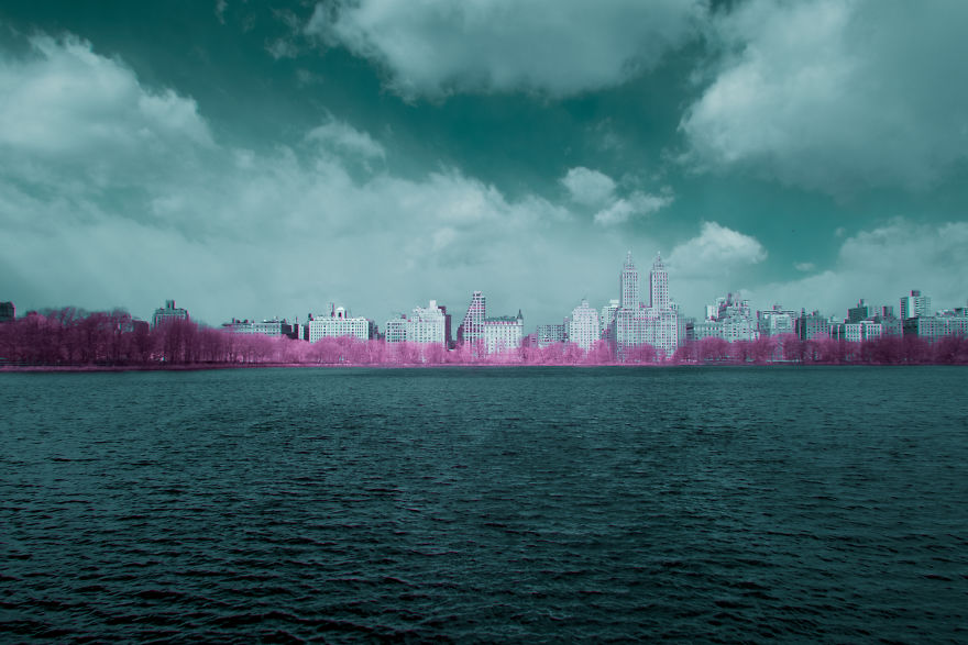 I Captured How New York Would Look Like If You Saw It In Infrared I Captured How New York Would Look Like If You Saw It In Infrared