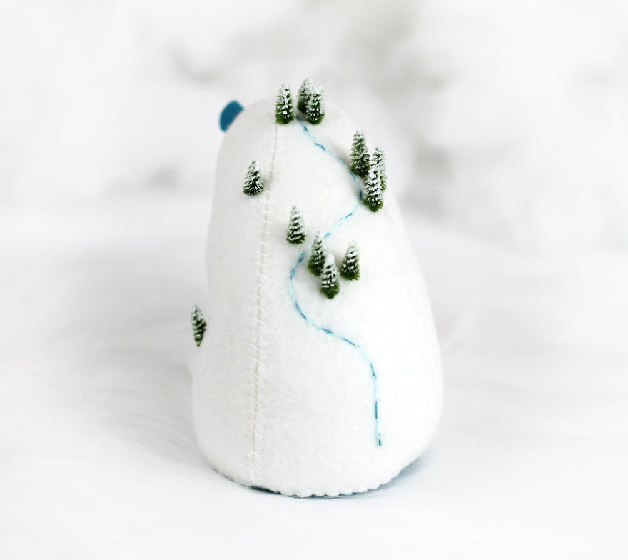 I Felt Bears That Carry Tiny Worlds On Their Shoulders I Felt Bears That Carry Tiny Worlds On Their Shoulders