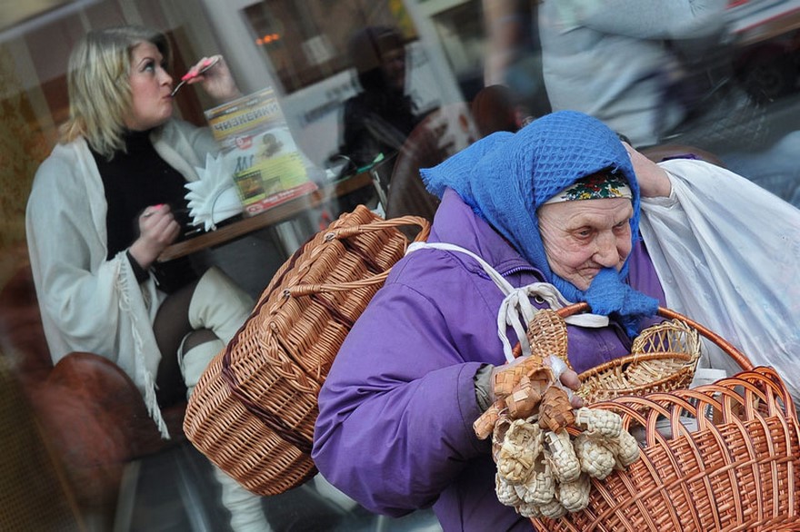 170 Honest Pictures Of Russia You’ll Never See On Postcards By Street Photographer Alexander Petrosyan 170 Honest Pictures Of Russia You’ll Never See On Postcards By Street Photographer Alexander Petrosyan