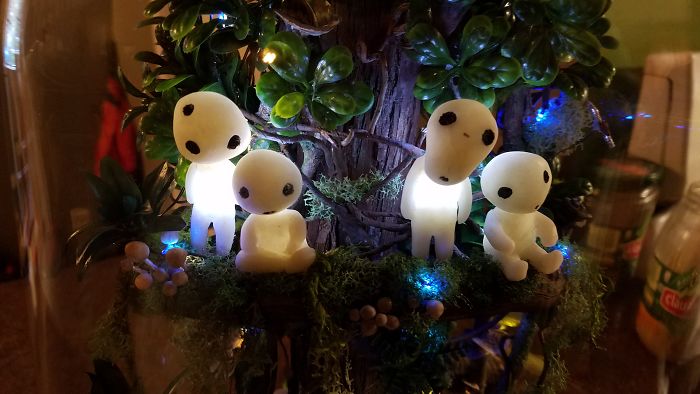 Mom Makes A Studio Ghibli-Inspired Terarrium For Her Daughter&#8217;s Birthday And It Will Spirit You Away