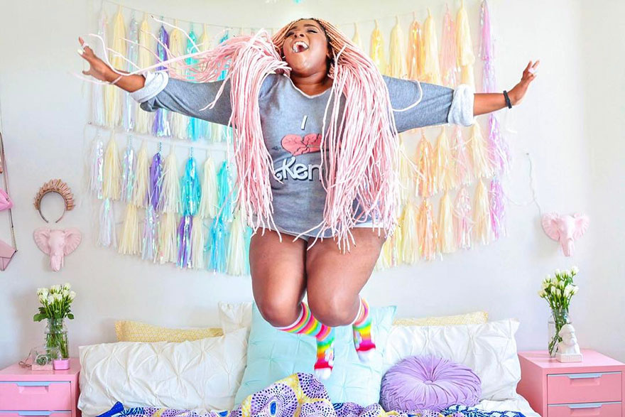 This Woman Has The Most Colorful Apartment You&#8217;ve Ever Seen And Even Unicorns Are Jealous
