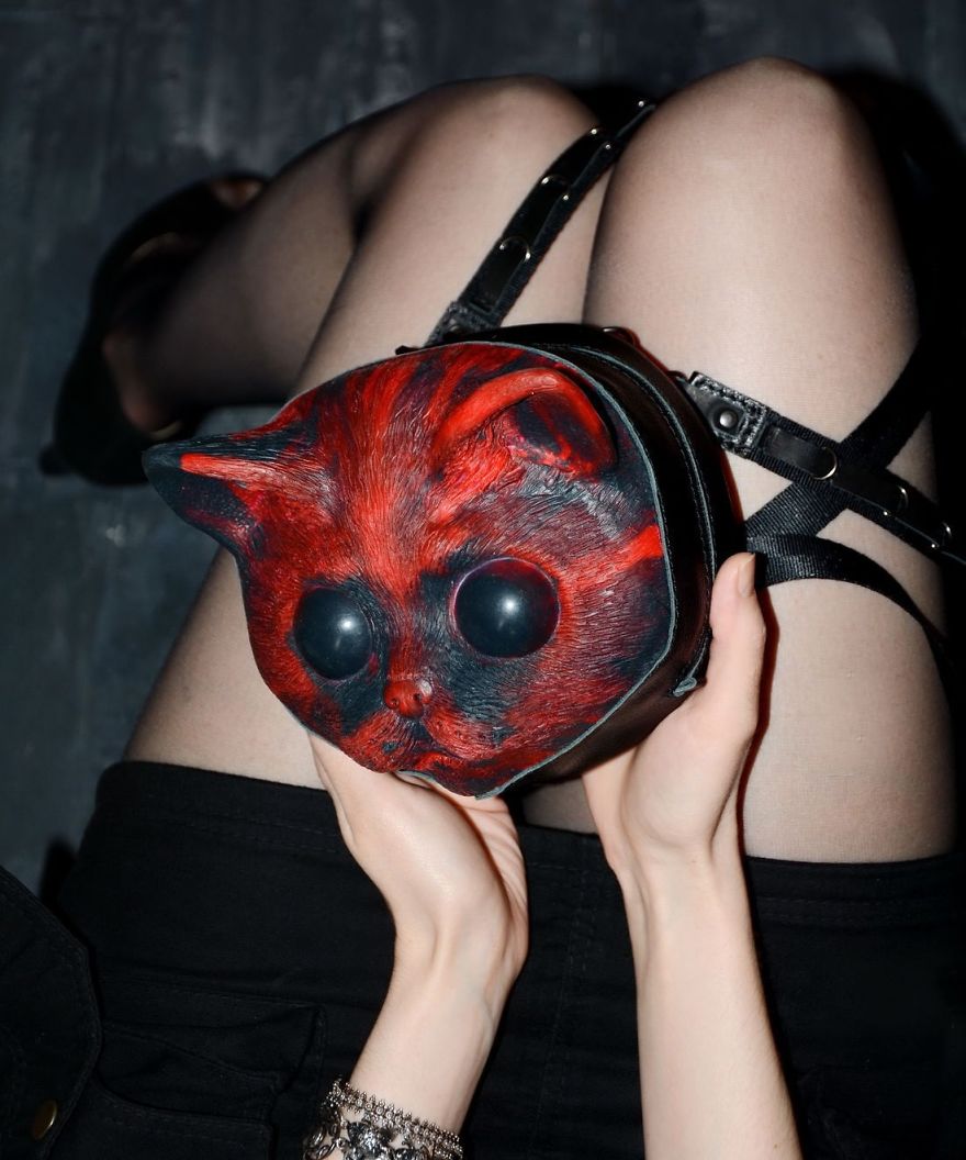 25 Frightening Leather Watches, Iphone Covers And Other Handmade Accessories You’ll Be Marveled With 25 Frightening Leather Watches, Iphone Covers And Other Handmade Accessories You’ll Be Marveled With