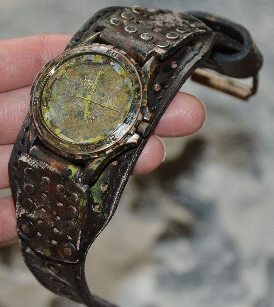 25 Frightening Leather Watches, Iphone Covers And Other Handmade Accessories You’ll Be Marveled With 25 Frightening Leather Watches, Iphone Covers And Other Handmade Accessories You’ll Be Marveled With