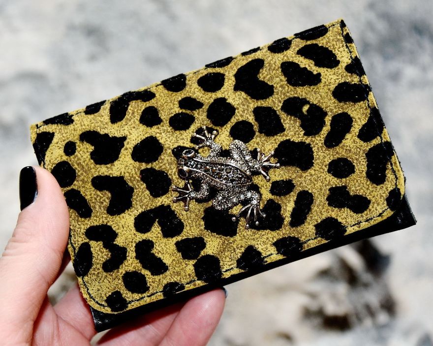 25 Frightening Leather Watches, Iphone Covers And Other Handmade Accessories You’ll Be Marveled With 25 Frightening Leather Watches, Iphone Covers And Other Handmade Accessories You’ll Be Marveled With