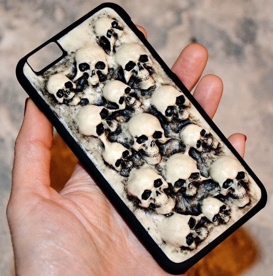 25 Frightening Leather Watches, Iphone Covers And Other Handmade Accessories You’ll Be Marveled With 25 Frightening Leather Watches, Iphone Covers And Other Handmade Accessories You’ll Be Marveled With