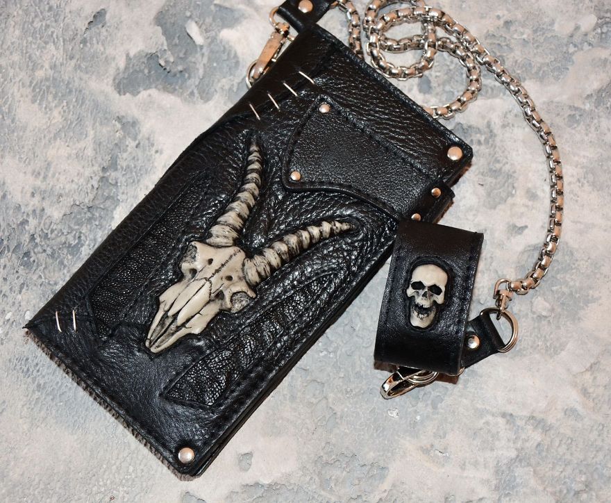 25 Frightening Leather Watches, Iphone Covers And Other Handmade Accessories You’ll Be Marveled With 25 Frightening Leather Watches, Iphone Covers And Other Handmade Accessories You’ll Be Marveled With