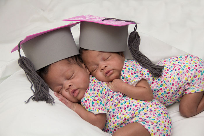 Awesome Hospital Organizes Graduation Ceremonies For Premature Babies Leaving Intensive Care