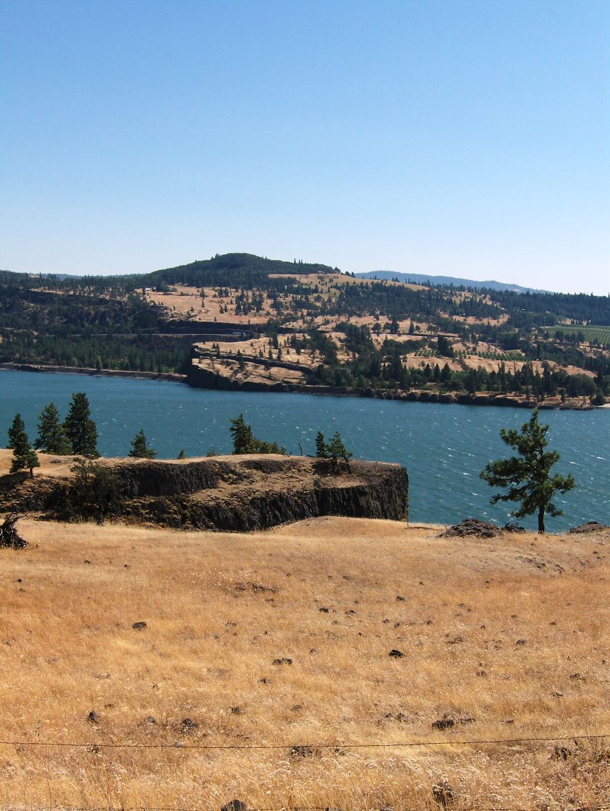 Views Of The Gorgeous Columbia River Gorge