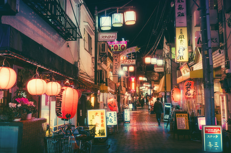 Magical Night Photos Of Tokyo’s Streets By Masashi Wakui Look Straight Out Of Miyazaki Films (New Photos)