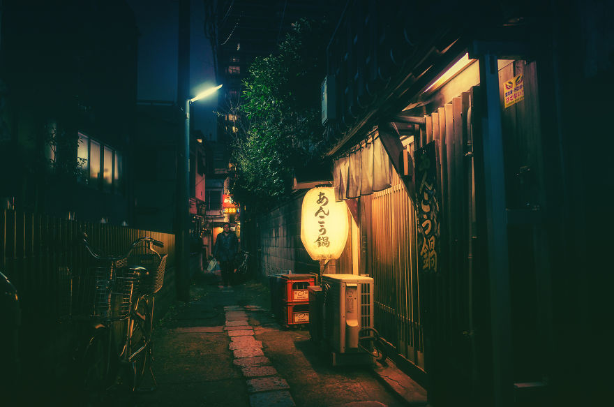 Magical Night Photos Of Tokyo’s Streets By Masashi Wakui Look Straight Out Of Miyazaki Films (New Photos)