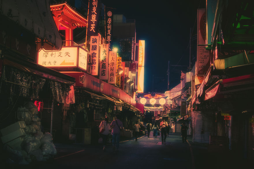 Magical Night Photos Of Tokyo’s Streets By Masashi Wakui Look Straight Out Of Miyazaki Films (New Photos)