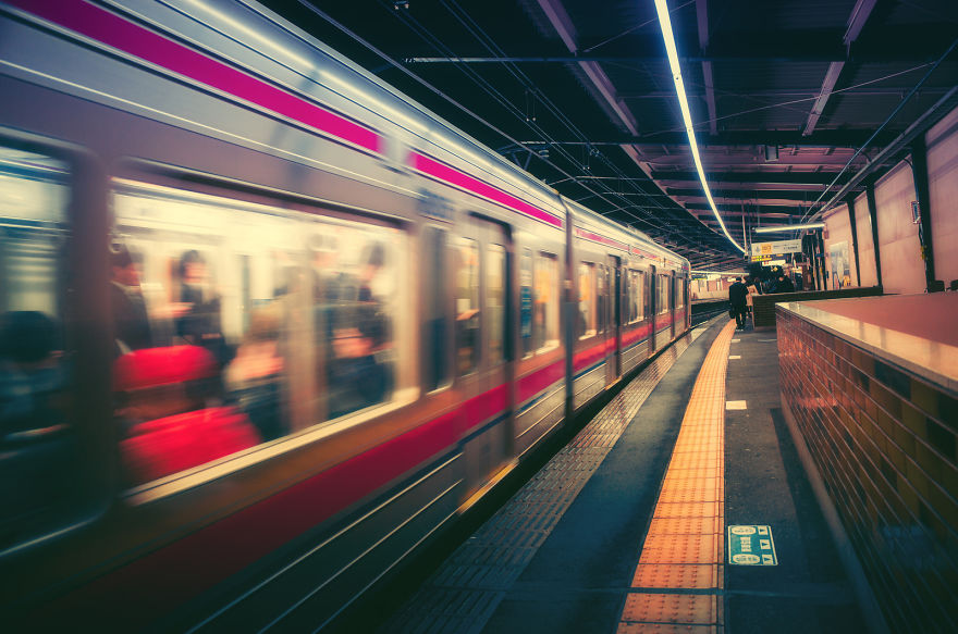 Magical Night Photos Of Tokyo’s Streets By Masashi Wakui Look Straight Out Of Miyazaki Films (New Photos)