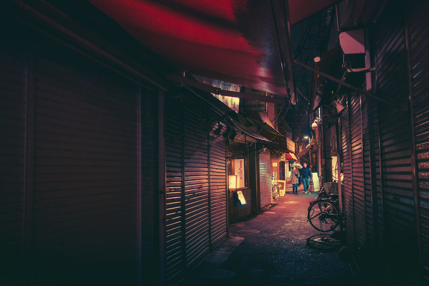 Magical Night Photos Of Tokyo’s Streets By Masashi Wakui Look Straight Out Of Miyazaki Films (New Photos)