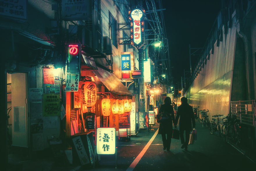 Magical Night Photos Of Tokyo’s Streets By Masashi Wakui Look Straight Out Of Miyazaki Films (New Photos)