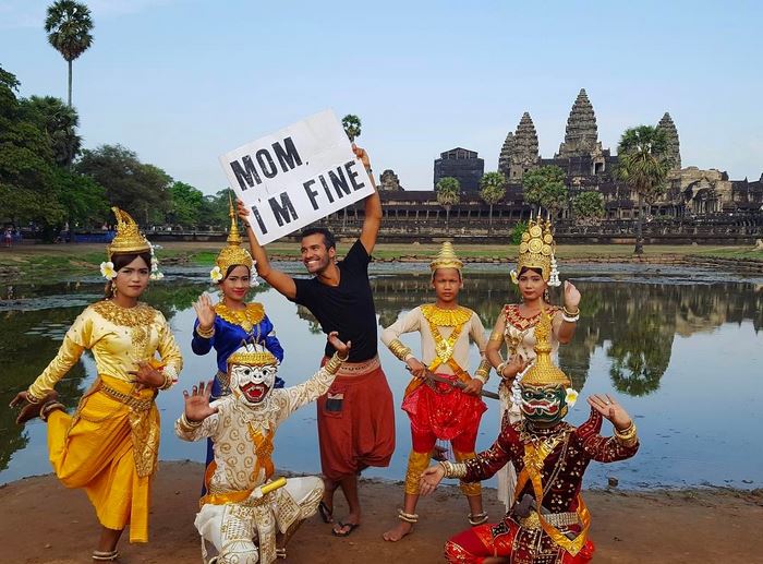 Guy Quits Job To Travel The World While Assuring His Mom He&#8217;s Fine, A Year Later He&#8217;s Still Doing It!