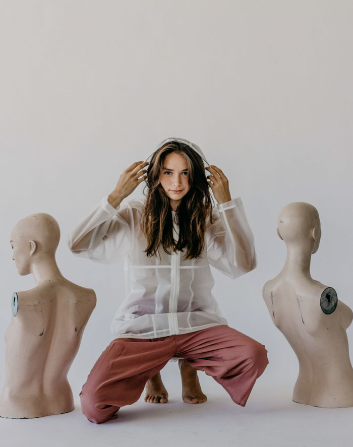 Experiment Reveals The Difference Between Pro Photographers Using $500 Gear VS. Amateur Using $4,950 Gear