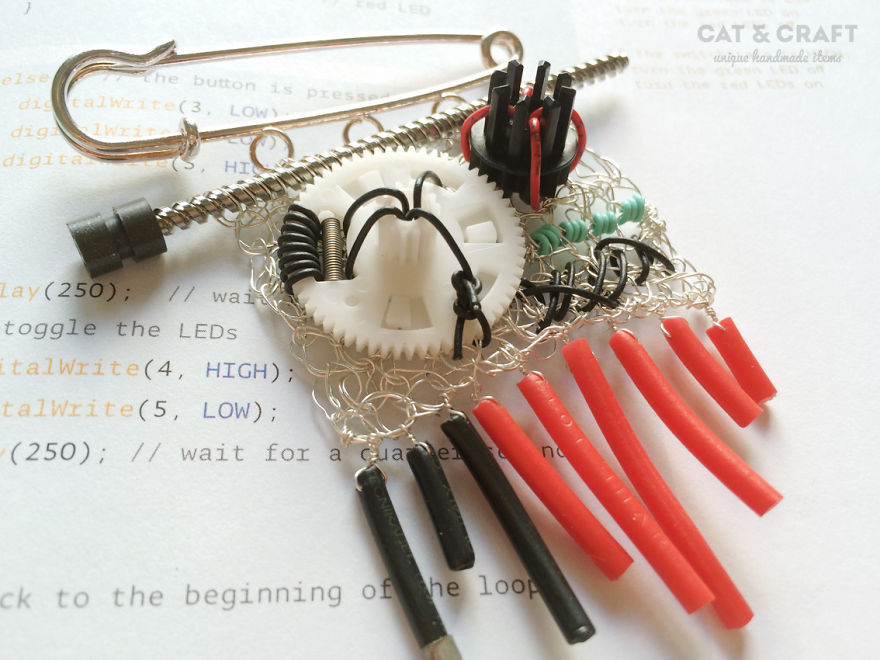 I Make Brooches By Knitting Cables