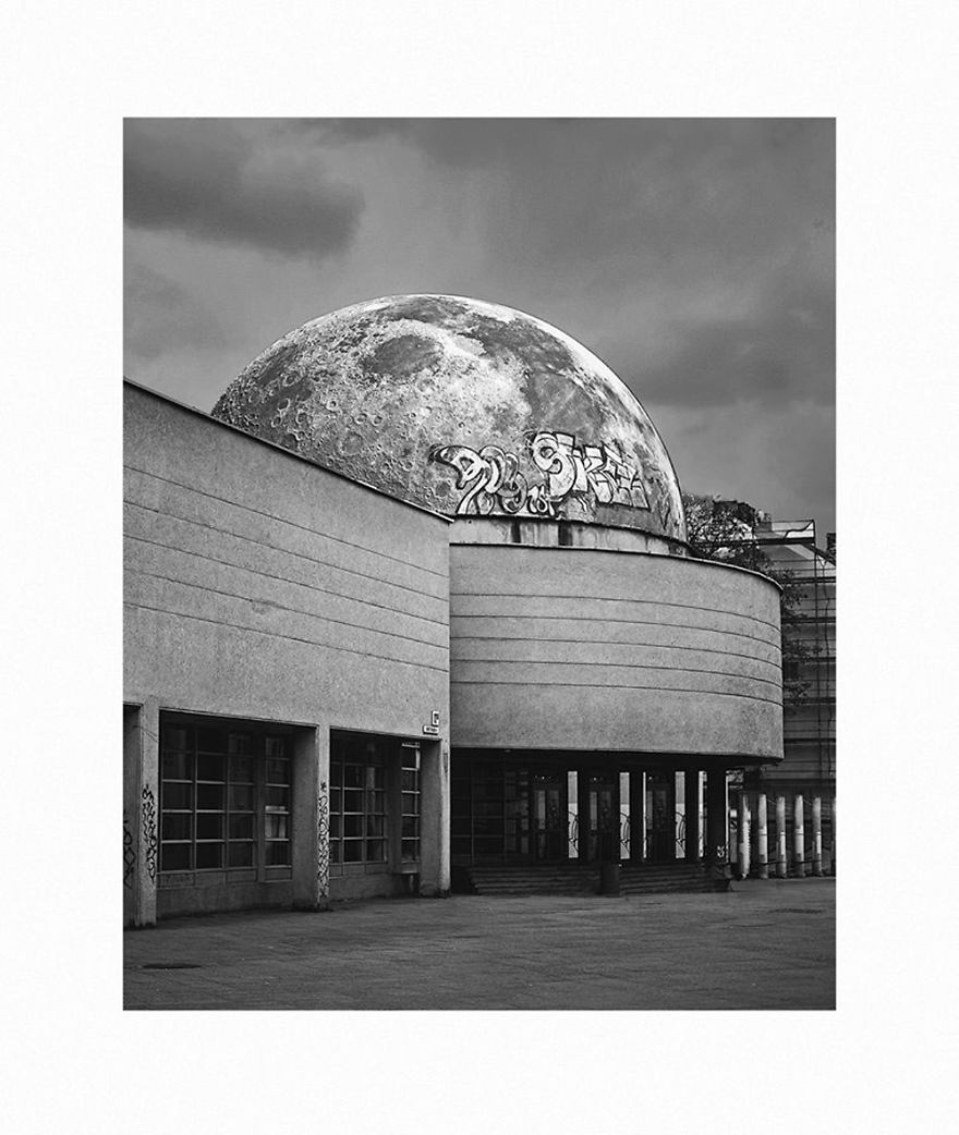 Cosmic Black &#038; White Photo Illustrations Of Architecture