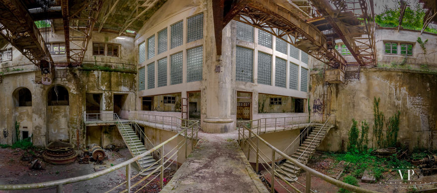 I Photographed This Beautiful Abandoned Powerplant