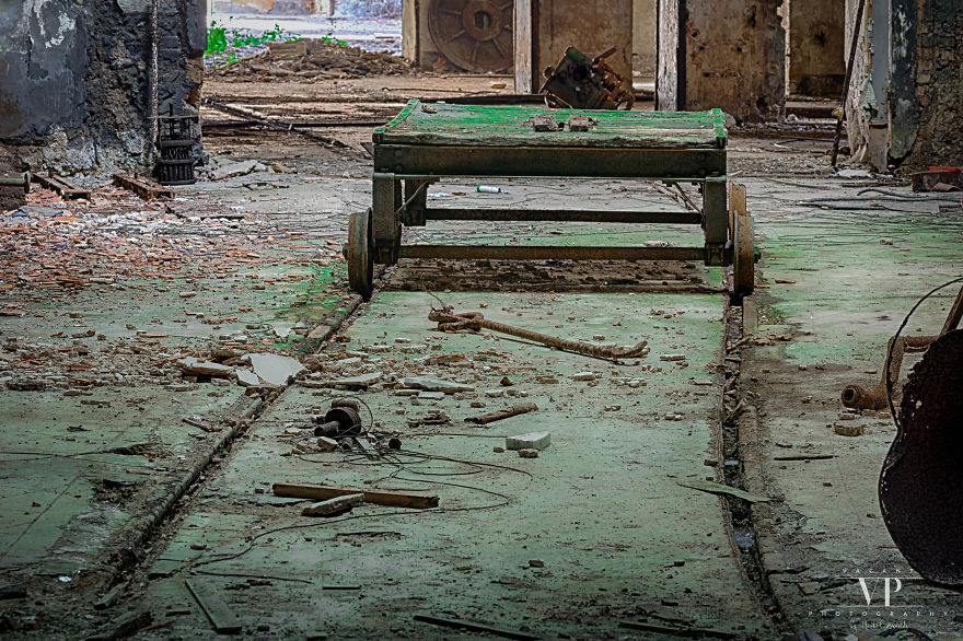 I Photographed This Beautiful Abandoned Powerplant