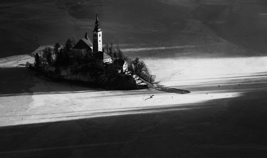 I Photographed Lake Bled When It Was Frozen (And Saw White Walkers)